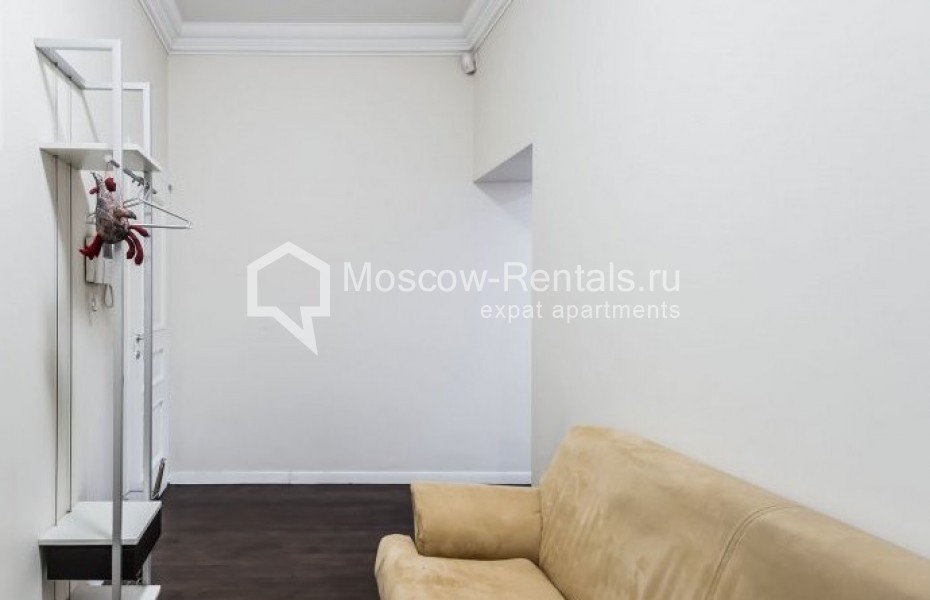 Photo #9 2-room (1 BR) apartment for <a href="http://moscow-rentals.ru/en/articles/long-term-rent" target="_blank">a long-term</a> rent
 in Russia, Moscow, Starokonushennyi lane, 37