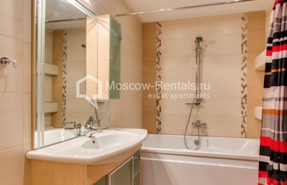 Photo #12 3-room (2 BR) apartment for <a href="http://moscow-rentals.ru/en/articles/long-term-rent" target="_blank">a long-term</a> rent
 in Russia, Moscow, Nikitskyi blv, 17