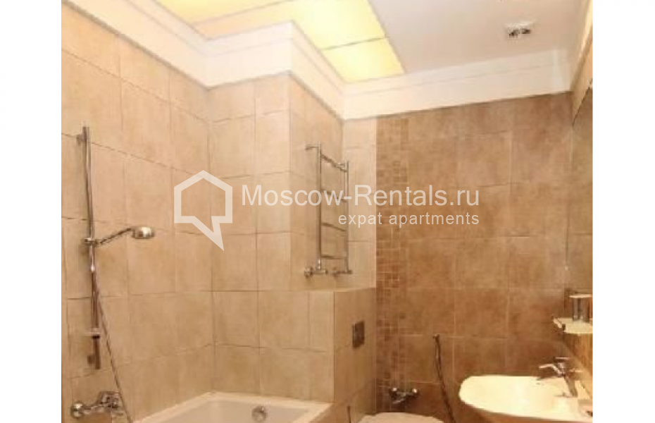 Photo #9 2-room (1 BR) apartment for <a href="http://moscow-rentals.ru/en/articles/long-term-rent" target="_blank">a long-term</a> rent
 in Russia, Moscow, B. Kamenshiki str, 2
