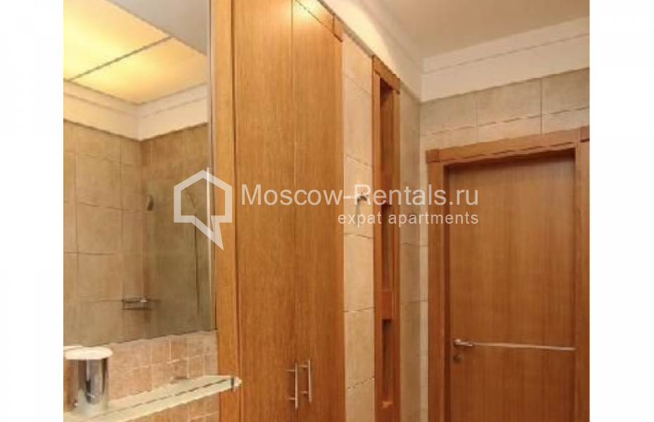 Photo #10 2-room (1 BR) apartment for <a href="http://moscow-rentals.ru/en/articles/long-term-rent" target="_blank">a long-term</a> rent
 in Russia, Moscow, B. Kamenshiki str, 2