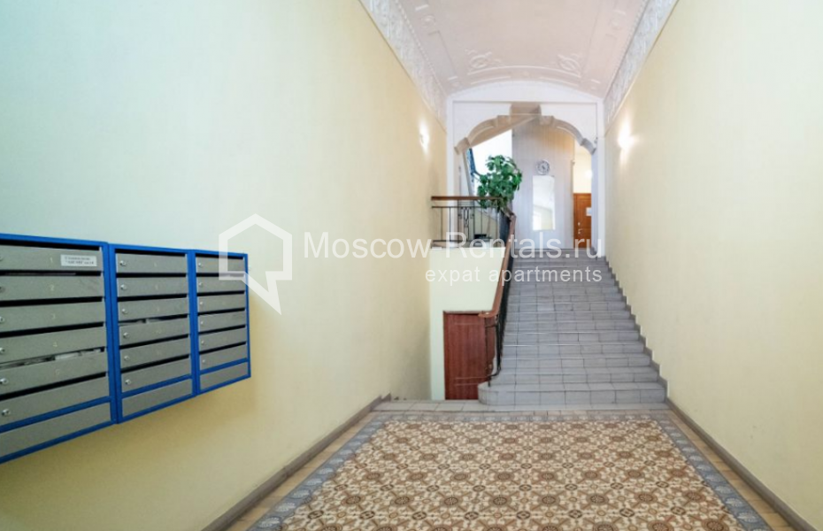 Photo #21 4-room (3 BR) apartment for <a href="http://moscow-rentals.ru/en/articles/long-term-rent" target="_blank">a long-term</a> rent
 in Russia, Moscow, B. Dmitrovka str, 20с2