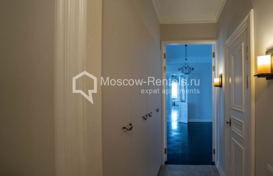 Photo #16 4-room (3 BR) apartment for <a href="http://moscow-rentals.ru/en/articles/long-term-rent" target="_blank">a long-term</a> rent
 in Russia, Moscow, B. Dmitrovka str, 20с2