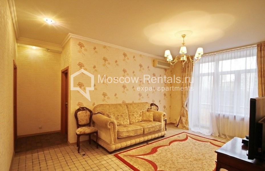 Photo #5 3-room (2 BR) apartment for <a href="http://moscow-rentals.ru/en/articles/long-term-rent" target="_blank">a long-term</a> rent
 in Russia, Moscow, Kutuzovsky prosp, 30/32