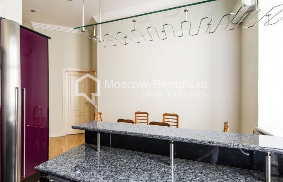 Photo #3 5-room (4 BR) apartment for <a href="http://moscow-rentals.ru/en/articles/long-term-rent" target="_blank">a long-term</a> rent
 in Russia, Moscow, Malaya Molchanovka str, 8С2