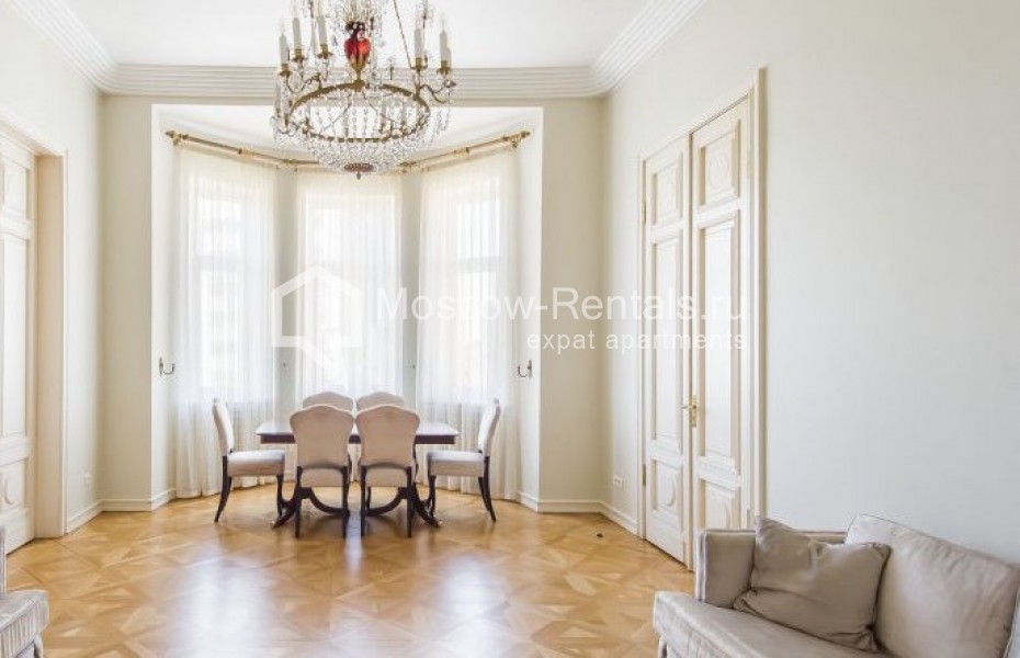 Photo #1 5-room (4 BR) apartment for <a href="http://moscow-rentals.ru/en/articles/long-term-rent" target="_blank">a long-term</a> rent
 in Russia, Moscow, Malaya Molchanovka str, 8С2