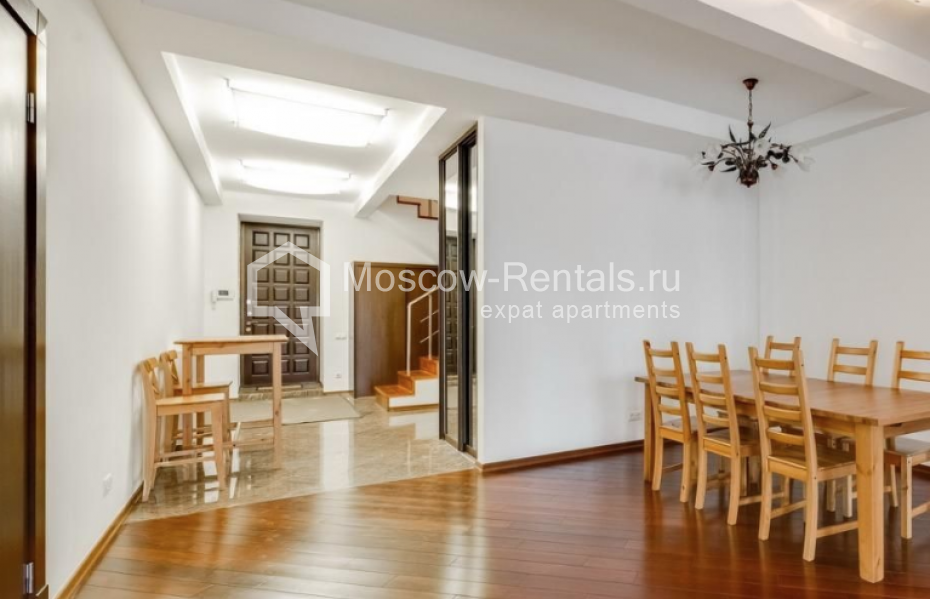 Photo #5 4-room (3 BR) apartment for <a href="http://moscow-rentals.ru/en/articles/long-term-rent" target="_blank">a long-term</a> rent
 in Russia, Moscow, Arbat str, 27/47