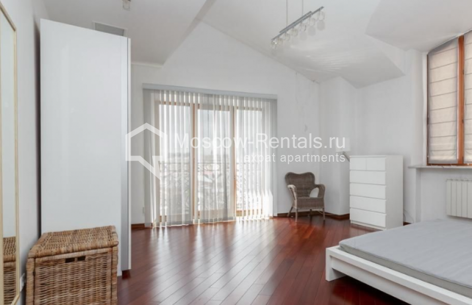 Photo #8 4-room (3 BR) apartment for <a href="http://moscow-rentals.ru/en/articles/long-term-rent" target="_blank">a long-term</a> rent
 in Russia, Moscow, Arbat str, 27/47