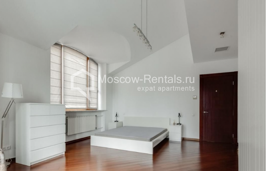 Photo #9 4-room (3 BR) apartment for <a href="http://moscow-rentals.ru/en/articles/long-term-rent" target="_blank">a long-term</a> rent
 in Russia, Moscow, Arbat str, 27/47
