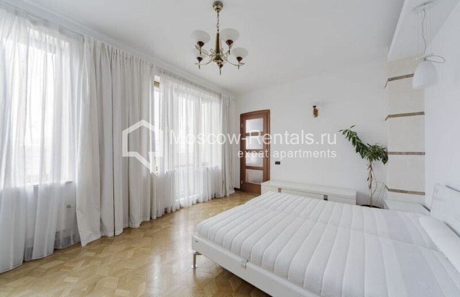 Photo #14 4-room (3 BR) apartment for <a href="http://moscow-rentals.ru/en/articles/long-term-rent" target="_blank">a long-term</a> rent
 in Russia, Moscow, Strastnoy blv, 10к1