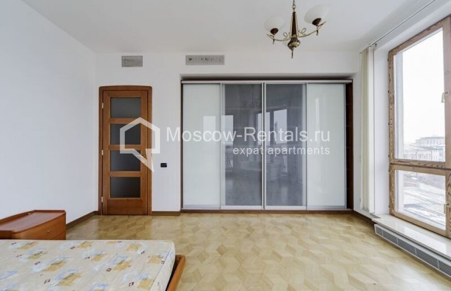 Photo #19 4-room (3 BR) apartment for <a href="http://moscow-rentals.ru/en/articles/long-term-rent" target="_blank">a long-term</a> rent
 in Russia, Moscow, Strastnoy blv, 10к1