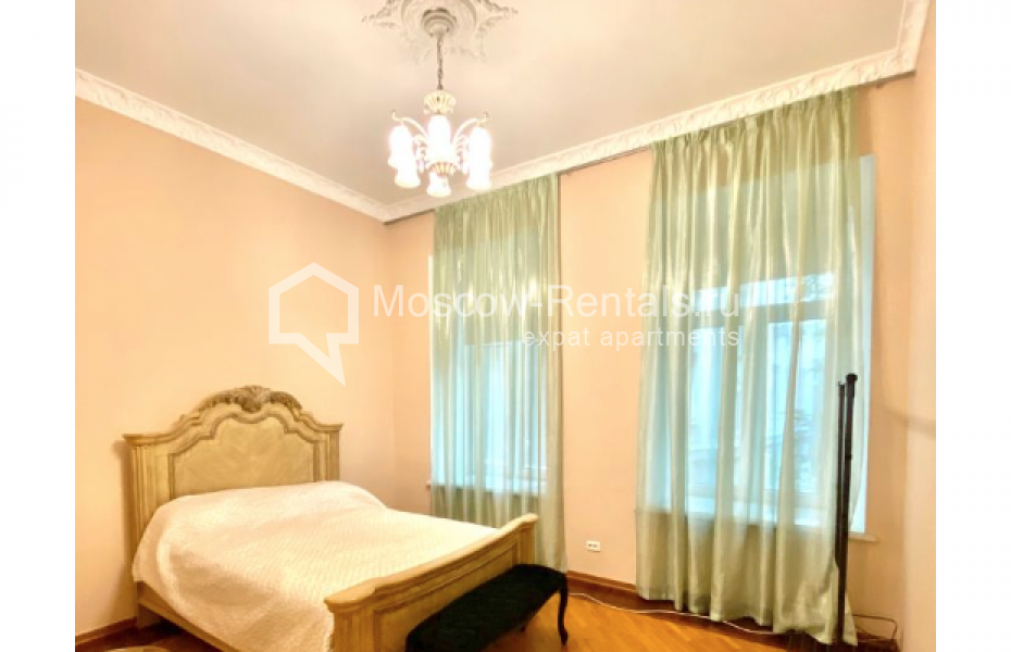 Photo #13 5-room (4 BR) apartment for <a href="http://moscow-rentals.ru/en/articles/long-term-rent" target="_blank">a long-term</a> rent
 in Russia, Moscow, Brusov lane, 6
