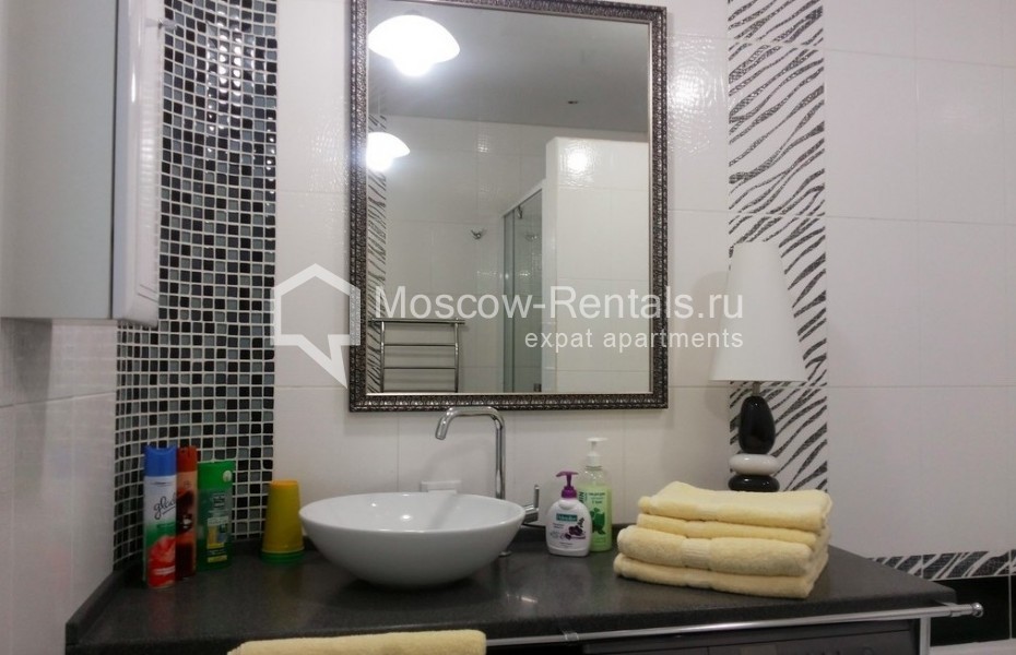 Photo #1 3-room (2 BR) apartment for <a href="http://moscow-rentals.ru/en/articles/long-term-rent" target="_blank">a long-term</a> rent
 in Russia, Moscow, Berezjkovskaya emb, 4