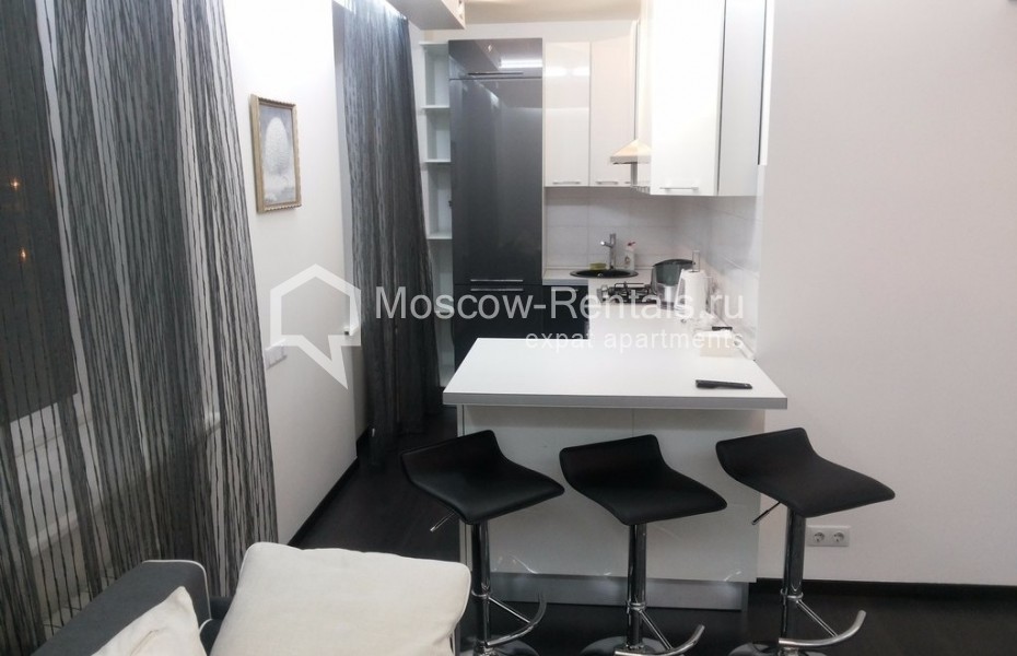 Photo #3 3-room (2 BR) apartment for <a href="http://moscow-rentals.ru/en/articles/long-term-rent" target="_blank">a long-term</a> rent
 in Russia, Moscow, Berezjkovskaya emb, 4