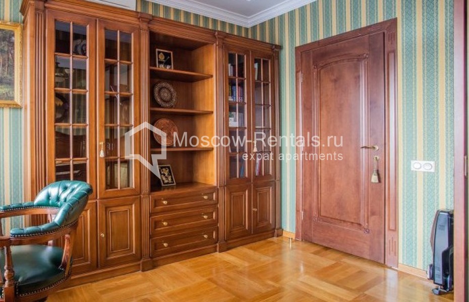 Photo #9 4-room (3 BR) apartment for <a href="http://moscow-rentals.ru/en/articles/long-term-rent" target="_blank">a long-term</a> rent
 in Russia, Moscow, Strastnoy blv, 10к1
