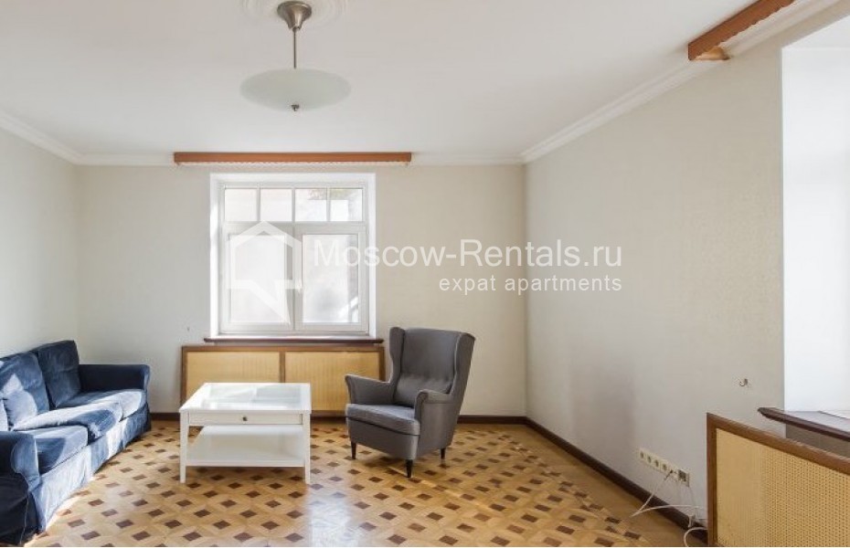 Photo #1 5-room (4 BR) apartment for <a href="http://moscow-rentals.ru/en/articles/long-term-rent" target="_blank">a long-term</a> rent
 in Russia, Moscow, M. Polyanka str, 12А