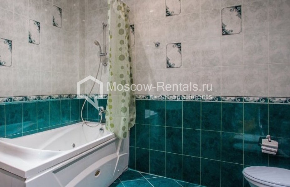 Photo #13 4-room (3 BR) apartment for <a href="http://moscow-rentals.ru/en/articles/long-term-rent" target="_blank">a long-term</a> rent
 in Russia, Moscow, Klimentovskyi lane, 6