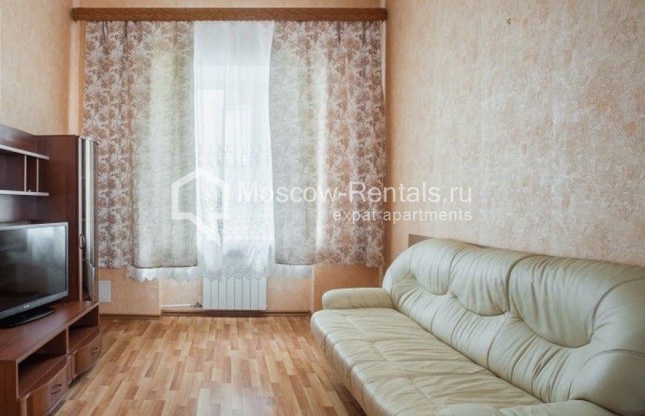 Photo #4 4-room (3 BR) apartment for <a href="http://moscow-rentals.ru/en/articles/long-term-rent" target="_blank">a long-term</a> rent
 in Russia, Moscow, Klimentovskyi lane, 6