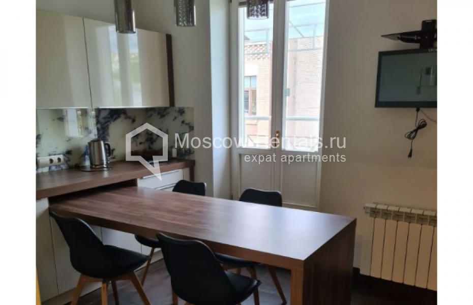 Photo #3 3-room (2 BR) apartment for <a href="http://moscow-rentals.ru/en/articles/long-term-rent" target="_blank">a long-term</a> rent
 in Russia, Moscow, Pushkarev lane, 16