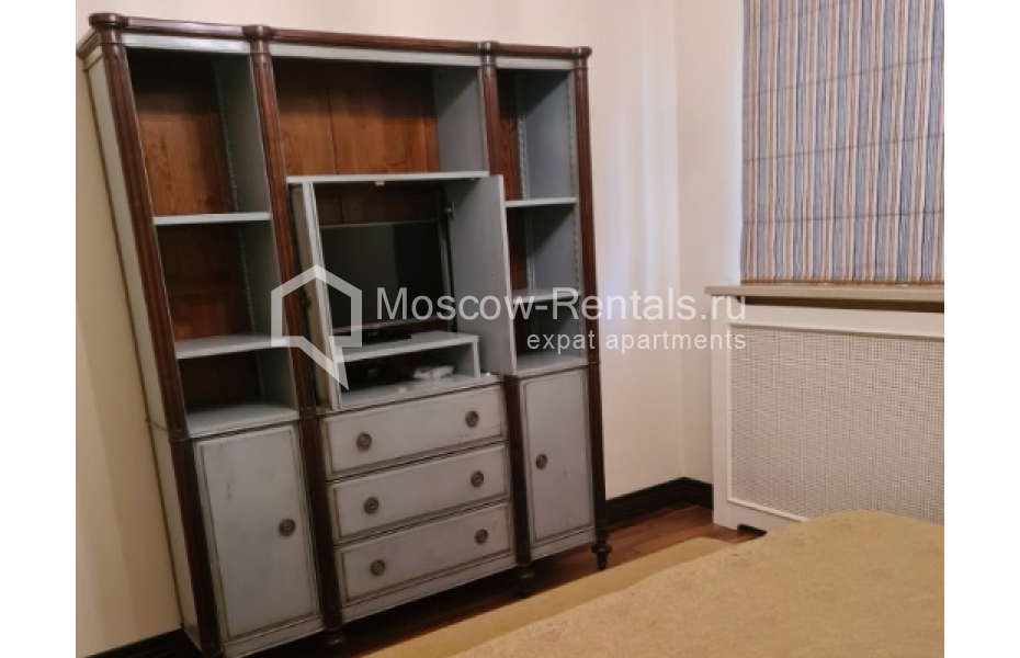 Photo #5 3-room (2 BR) apartment for <a href="http://moscow-rentals.ru/en/articles/long-term-rent" target="_blank">a long-term</a> rent
 in Russia, Moscow, Pushkarev lane, 16