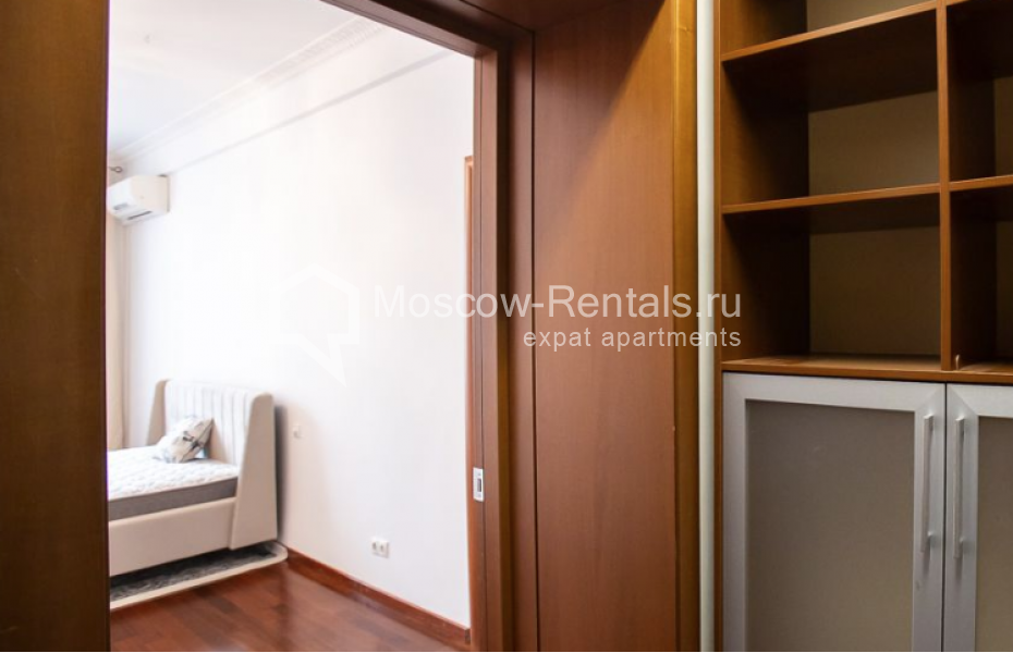 Photo #11 2-room (1 BR) apartment for <a href="http://moscow-rentals.ru/en/articles/long-term-rent" target="_blank">a long-term</a> rent
 in Russia, Moscow, Tverskaya str, 8к1