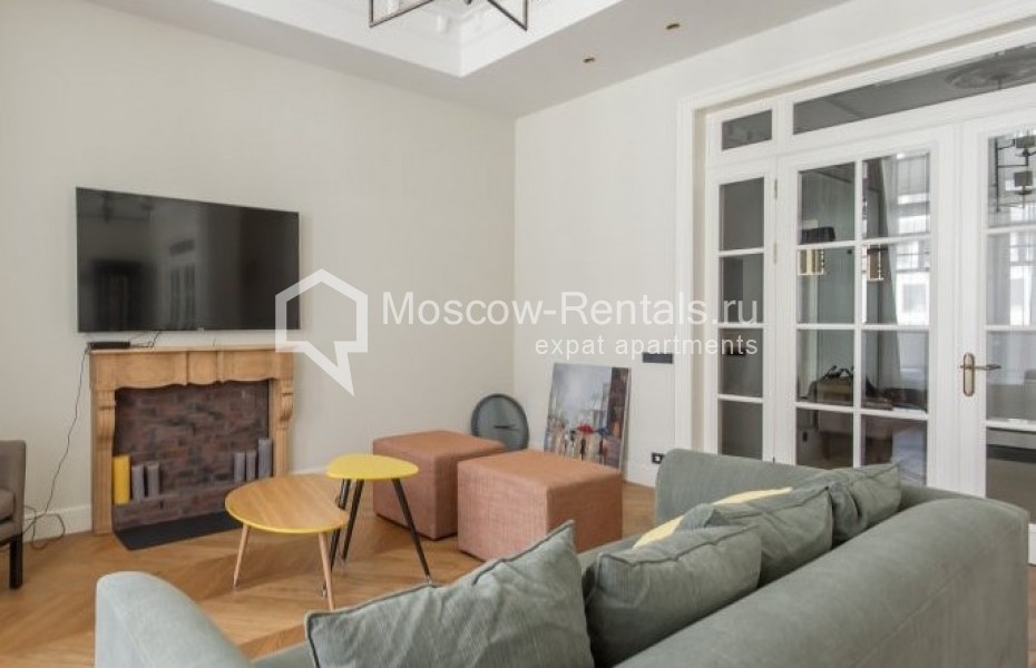 Photo #3 3-room (2 BR) apartment for <a href="http://moscow-rentals.ru/en/articles/long-term-rent" target="_blank">a long-term</a> rent
 in Russia, Moscow, Dmitrovskyi lane, 7