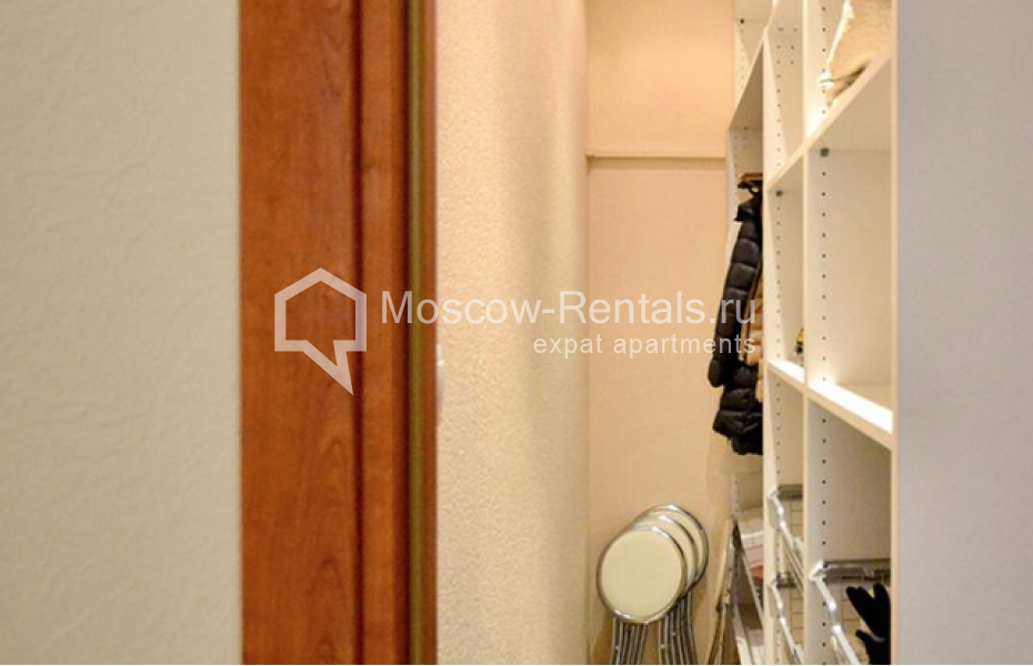 Photo #11 3-room (2 BR) apartment for <a href="http://moscow-rentals.ru/en/articles/long-term-rent" target="_blank">a long-term</a> rent
 in Russia, Moscow, Michurinskyi lane, 7