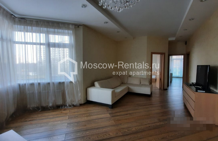 Photo #3 3-room (2 BR) apartment for <a href="http://moscow-rentals.ru/en/articles/long-term-rent" target="_blank">a long-term</a> rent
 in Russia, Moscow, Dmitriya Uliyanova str, 31