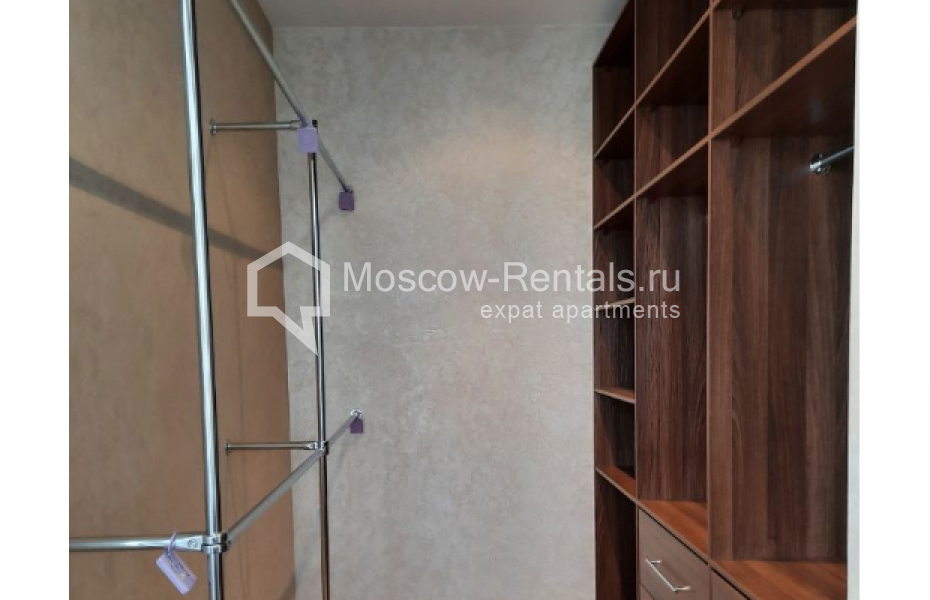 Photo #12 3-room (2 BR) apartment for <a href="http://moscow-rentals.ru/en/articles/long-term-rent" target="_blank">a long-term</a> rent
 in Russia, Moscow, Dmitriya Uliyanova str, 31