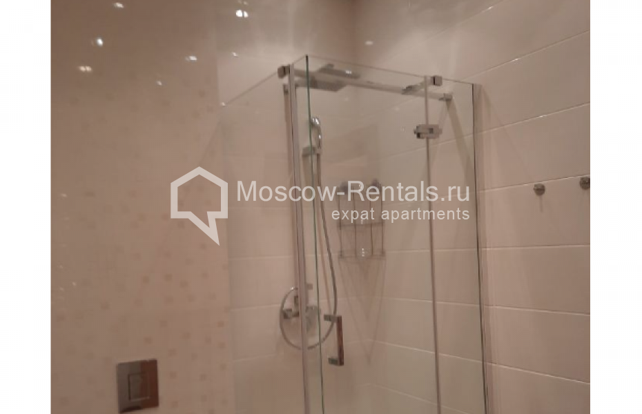 Photo #19 3-room (2 BR) apartment for <a href="http://moscow-rentals.ru/en/articles/long-term-rent" target="_blank">a long-term</a> rent
 in Russia, Moscow, Dmitriya Uliyanova str, 31