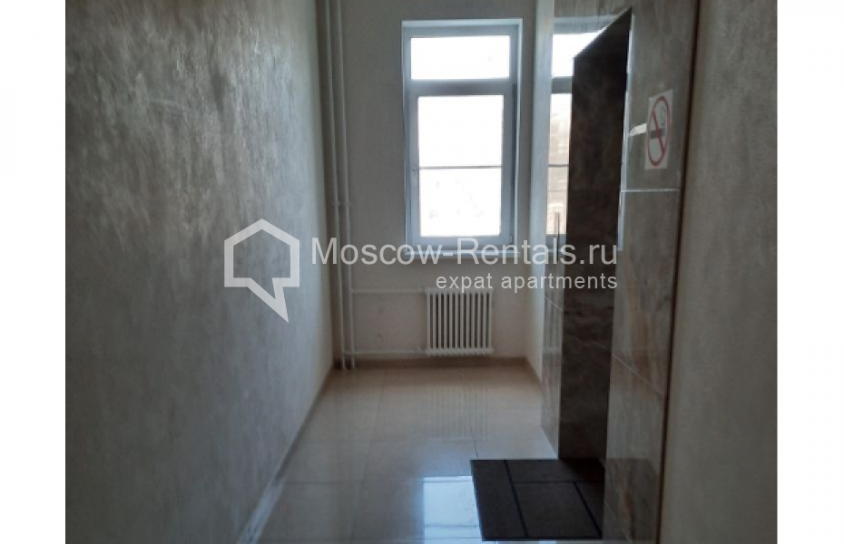Photo #22 3-room (2 BR) apartment for <a href="http://moscow-rentals.ru/en/articles/long-term-rent" target="_blank">a long-term</a> rent
 in Russia, Moscow, Dmitriya Uliyanova str, 31