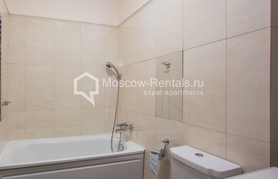 Photo #12 4-room (3 BR) apartment for <a href="http://moscow-rentals.ru/en/articles/long-term-rent" target="_blank">a long-term</a> rent
 in Russia, Moscow, Malaya Ordynka str, 13С1