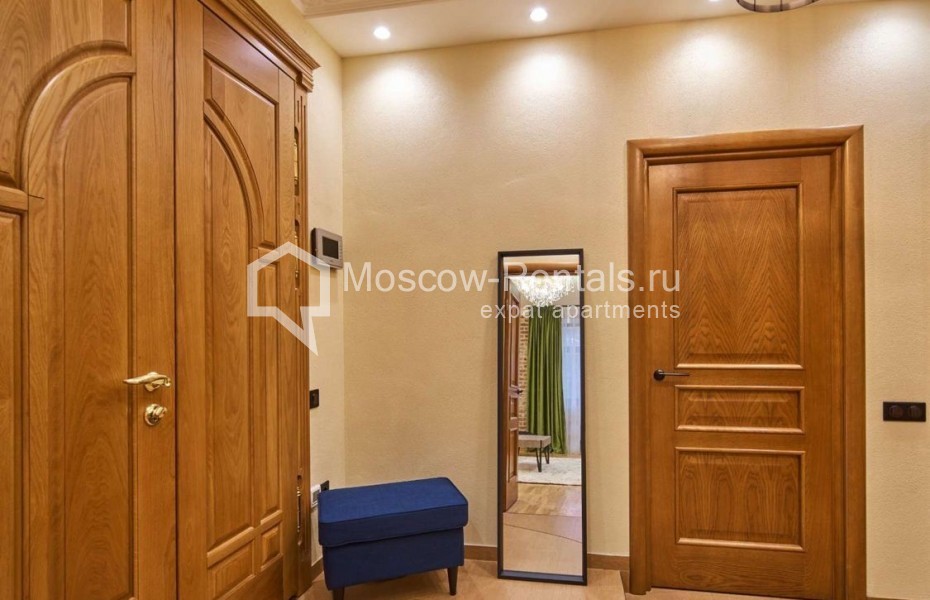Photo #28 3-room (2 BR) apartment for <a href="http://moscow-rentals.ru/en/articles/long-term-rent" target="_blank">a long-term</a> rent
 in Russia, Moscow, Chistoprudnyi blv, 9с/1