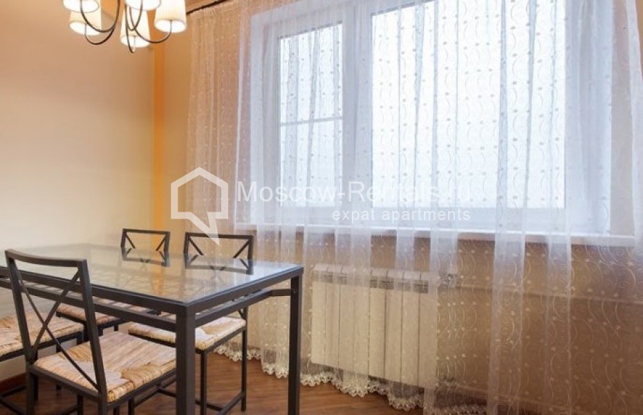 Photo #13 3-room (2 BR) apartment for <a href="http://moscow-rentals.ru/en/articles/long-term-rent" target="_blank">a long-term</a> rent
 in Russia, Moscow, B. Spasskaya str, 31