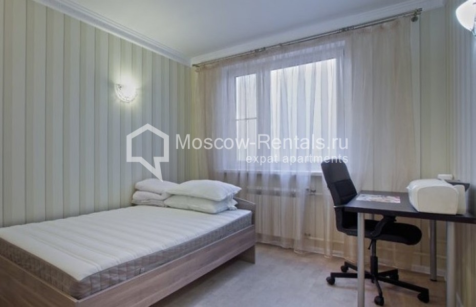 Photo #12 3-room (2 BR) apartment for <a href="http://moscow-rentals.ru/en/articles/long-term-rent" target="_blank">a long-term</a> rent
 in Russia, Moscow, B. Spasskaya str, 31