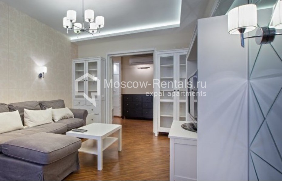 Photo #2 3-room (2 BR) apartment for <a href="http://moscow-rentals.ru/en/articles/long-term-rent" target="_blank">a long-term</a> rent
 in Russia, Moscow, B. Spasskaya str, 31