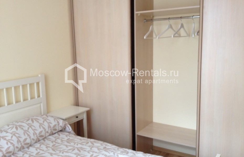 Photo #9 2-room (1 BR) apartment for <a href="http://moscow-rentals.ru/en/articles/long-term-rent" target="_blank">a long-term</a> rent
 in Russia, Moscow, Pobedy sq, 1