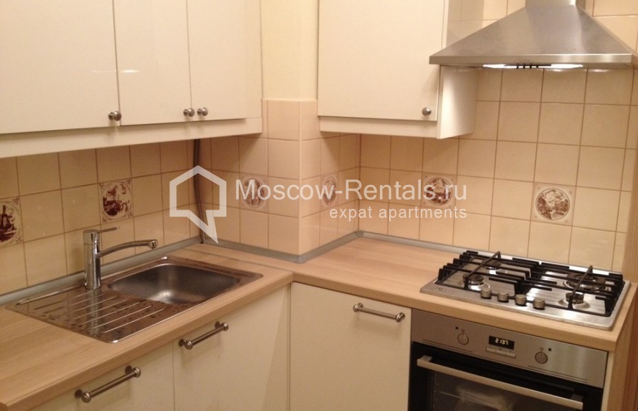 Photo #1 2-room (1 BR) apartment for <a href="http://moscow-rentals.ru/en/articles/long-term-rent" target="_blank">a long-term</a> rent
 in Russia, Moscow, Pobedy sq, 1