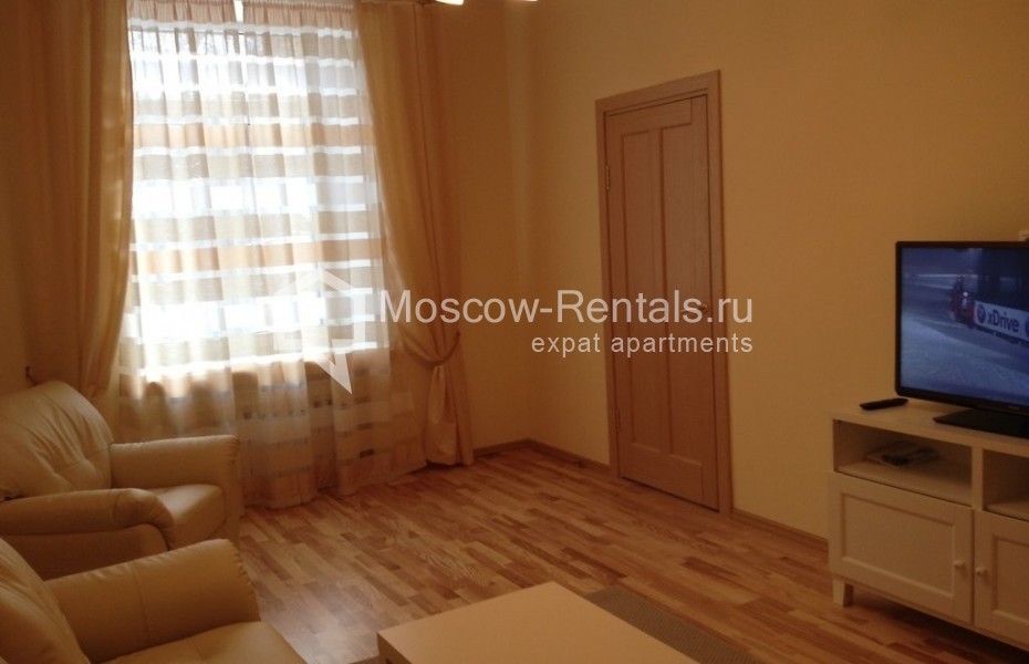 Photo #7 2-room (1 BR) apartment for <a href="http://moscow-rentals.ru/en/articles/long-term-rent" target="_blank">a long-term</a> rent
 in Russia, Moscow, Pobedy sq, 1