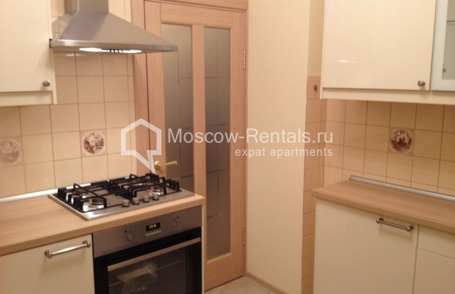 Photo #4 2-room (1 BR) apartment for <a href="http://moscow-rentals.ru/en/articles/long-term-rent" target="_blank">a long-term</a> rent
 in Russia, Moscow, Pobedy sq, 1