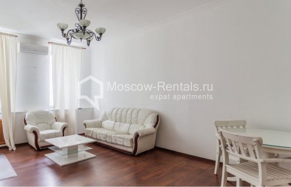 Photo #1 4-room (3 BR) apartment for <a href="http://moscow-rentals.ru/en/articles/long-term-rent" target="_blank">a long-term</a> rent
 in Russia, Moscow, Krivoarbatskyi lane, 19