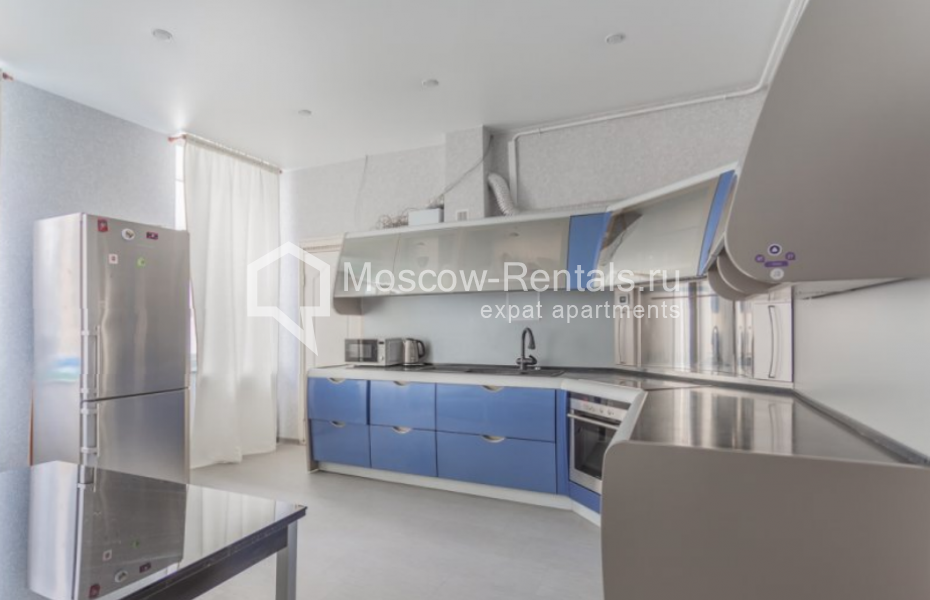 Photo #6 4-room (3 BR) apartment for <a href="http://moscow-rentals.ru/en/articles/long-term-rent" target="_blank">a long-term</a> rent
 in Russia, Moscow, Krivoarbatskyi lane, 19