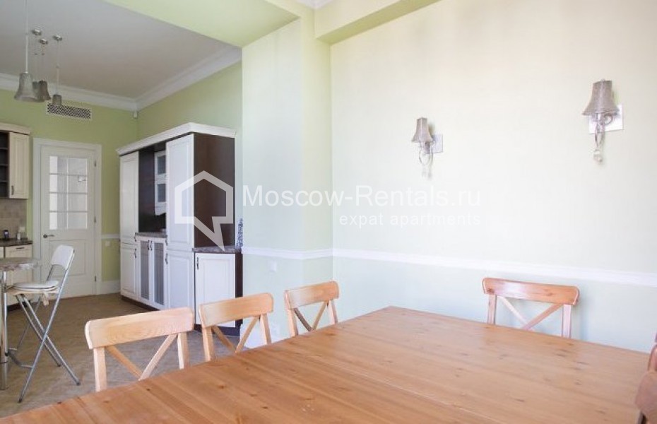 Photo #15 4-room (3 BR) apartment for <a href="http://moscow-rentals.ru/en/articles/long-term-rent" target="_blank">a long-term</a> rent
 in Russia, Moscow, Serafimovicha str, 2