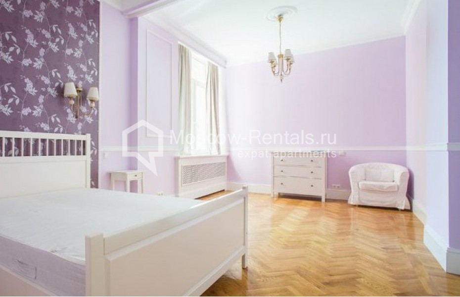 Photo #7 4-room (3 BR) apartment for <a href="http://moscow-rentals.ru/en/articles/long-term-rent" target="_blank">a long-term</a> rent
 in Russia, Moscow, Serafimovicha str, 2