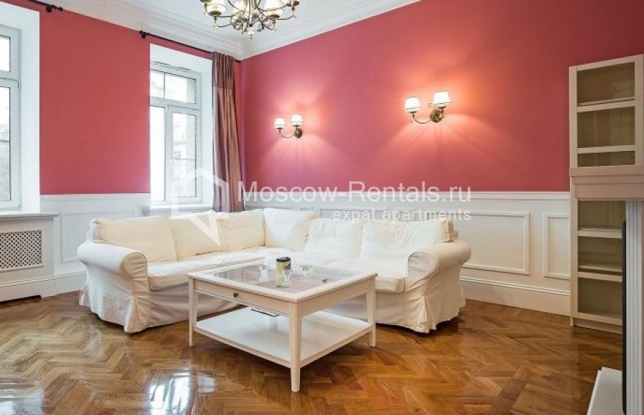 Photo #3 4-room (3 BR) apartment for <a href="http://moscow-rentals.ru/en/articles/long-term-rent" target="_blank">a long-term</a> rent
 in Russia, Moscow, Serafimovicha str, 2