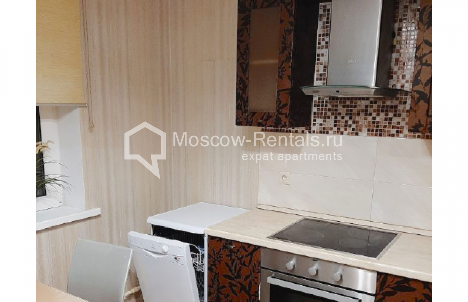 Photo #15 3-room (2 BR) apartment for <a href="http://moscow-rentals.ru/en/articles/long-term-rent" target="_blank">a long-term</a> rent
 in Russia, Moscow, B. Spasskaya str, 31