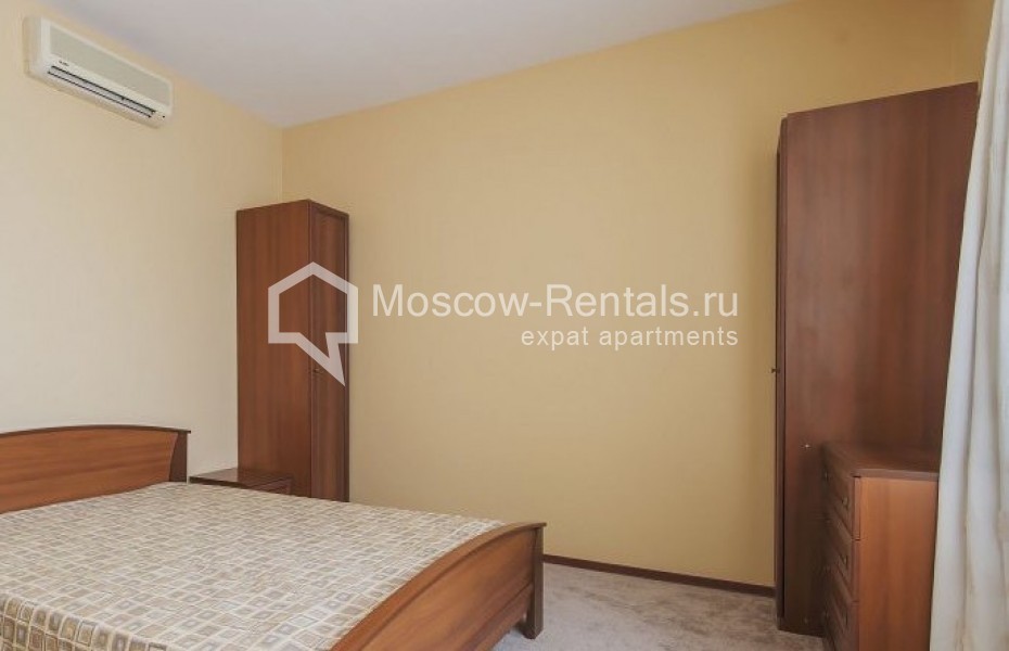 Photo #11 3-room (2 BR) apartment for <a href="http://moscow-rentals.ru/en/articles/long-term-rent" target="_blank">a long-term</a> rent
 in Russia, Moscow, Novolesnoi lane, 5