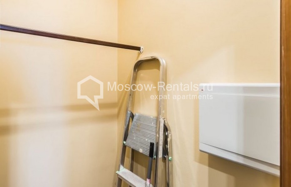 Photo #20 3-room (2 BR) apartment for <a href="http://moscow-rentals.ru/en/articles/long-term-rent" target="_blank">a long-term</a> rent
 in Russia, Moscow, Novolesnoi lane, 5