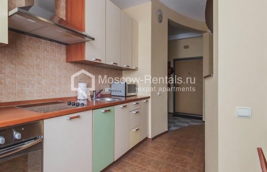 Photo #8 3-room (2 BR) apartment for <a href="http://moscow-rentals.ru/en/articles/long-term-rent" target="_blank">a long-term</a> rent
 in Russia, Moscow, Novolesnoi lane, 5