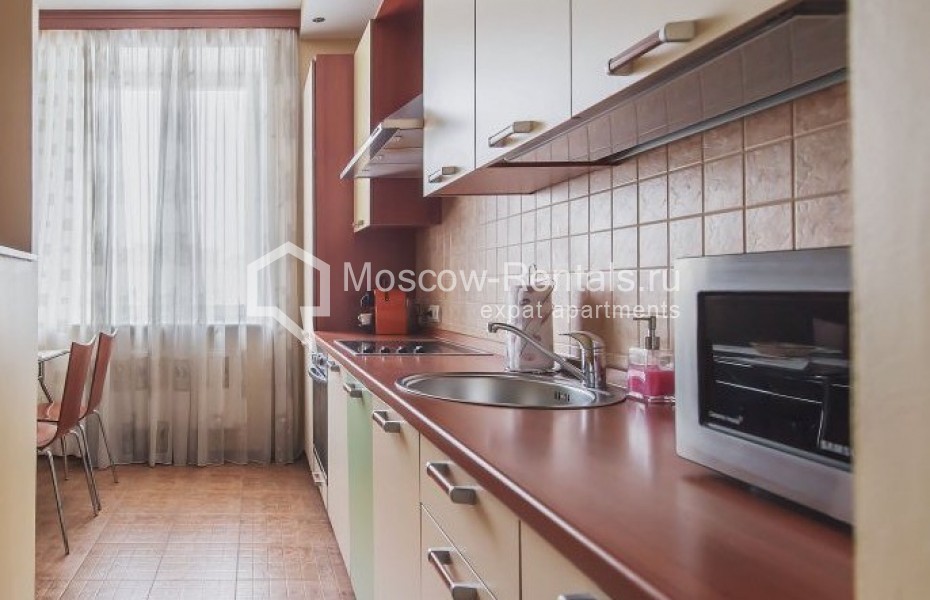 Photo #9 3-room (2 BR) apartment for <a href="http://moscow-rentals.ru/en/articles/long-term-rent" target="_blank">a long-term</a> rent
 in Russia, Moscow, Novolesnoi lane, 5