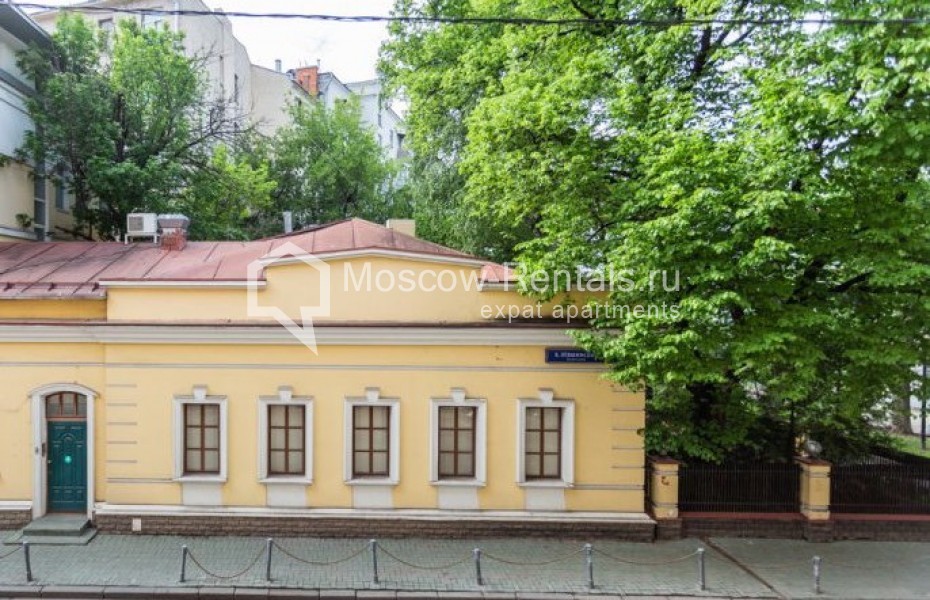 Photo #13 3-room (2 BR) apartment for <a href="http://moscow-rentals.ru/en/articles/long-term-rent" target="_blank">a long-term</a> rent
 in Russia, Moscow, M. Levshinskyi lane, 14/9С1
